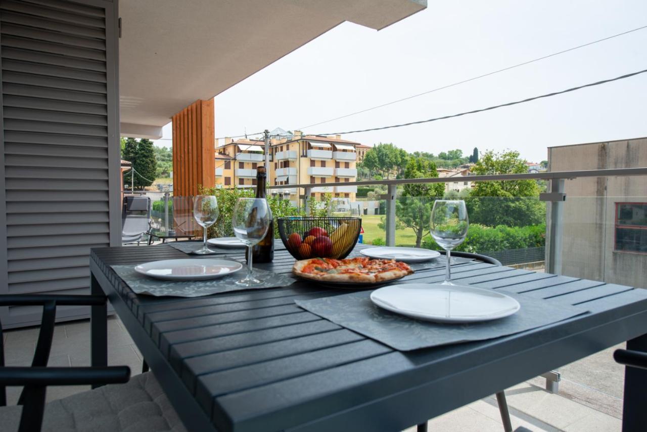 Lake Dream Apartment With Pool In Bardolino Exterior foto